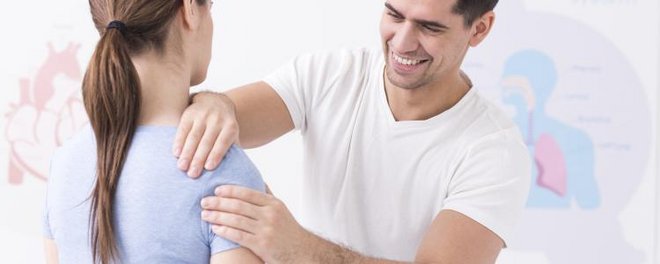 Physiotherapie Nach Einer Schulterluxation