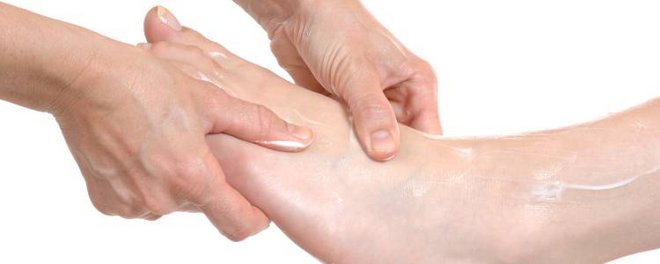 Lymphdrainage am Fuß