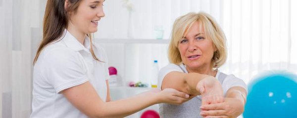 Physiotherapie bei einem Kapselriss an der Hand