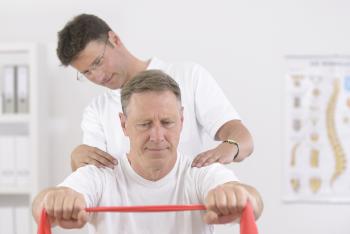 Physiotherapie bei einem Bandscheibenvorfall in der HWS Mobilisation und Kräftigung der Halswirbelsäule