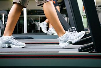 Koordinations- und Gangtraining Gehen auf dem Laufband