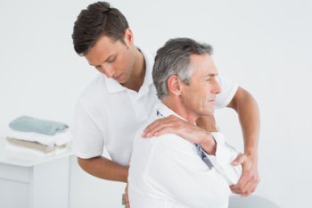 Physiotherapie bei Rückenschmerzen Physiotherapeutische Behandlung bei Rückenschmerzen